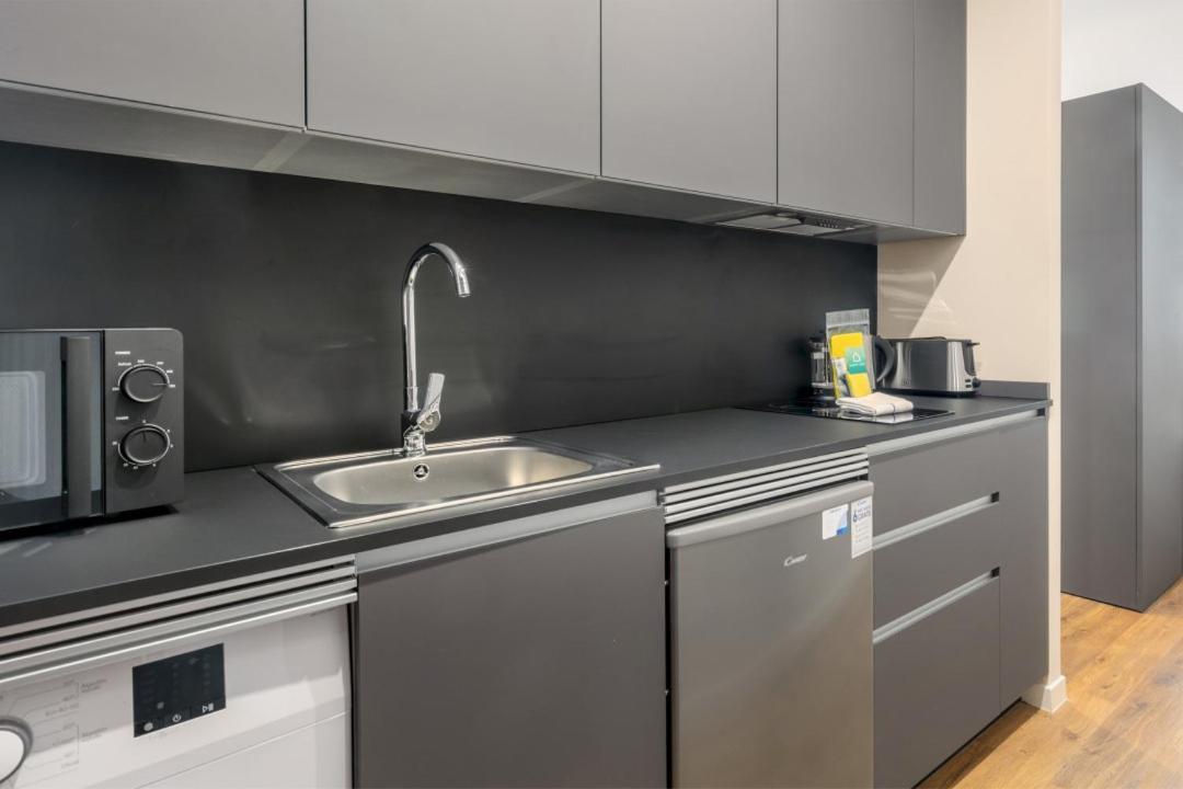 1 Bedroom 1 Bathroom Furnished - Chueca - Modern Functional - Mintystay Мадрид Экстерьер фото